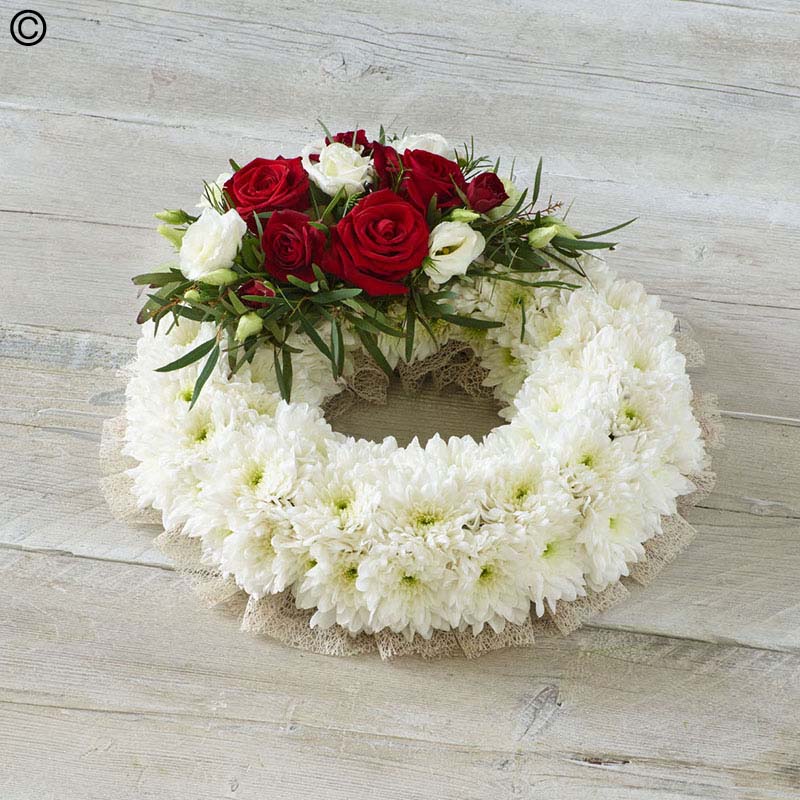 Traditional Wreath Red Standard