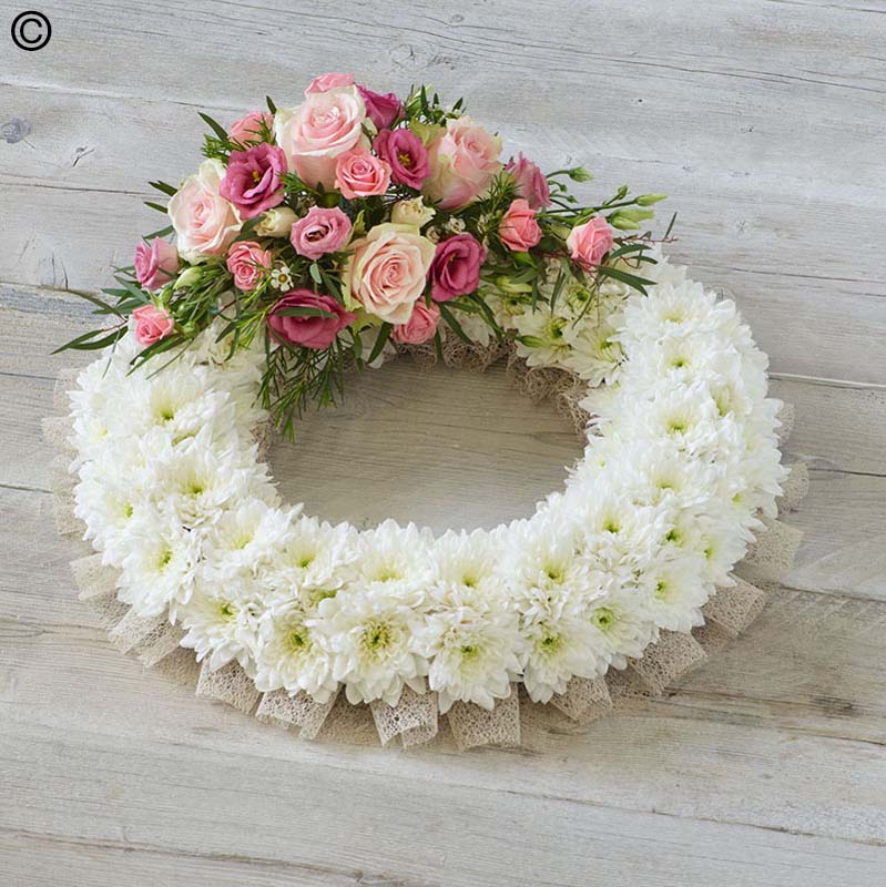 Traditional Wreath Pink Extra Large
