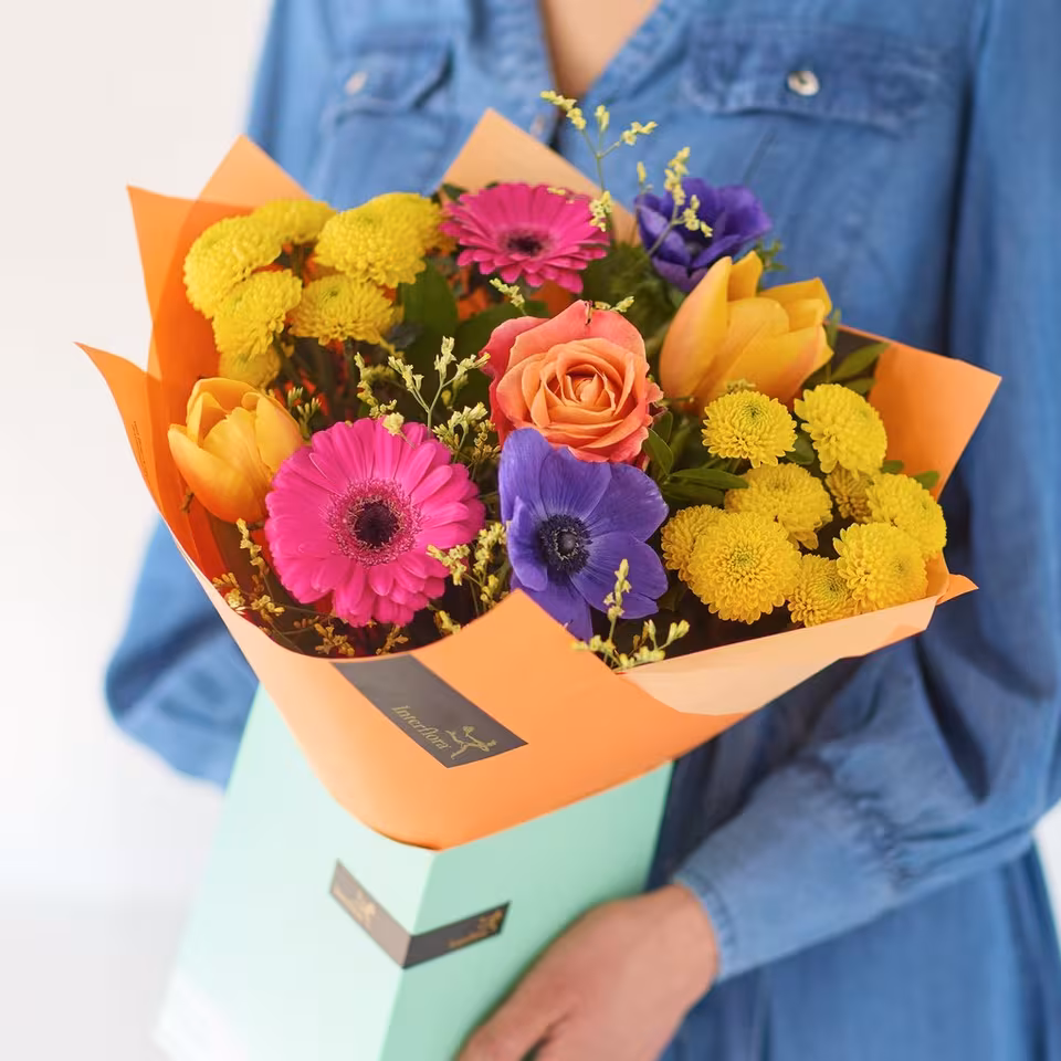 Classic Spring Gift Box Large